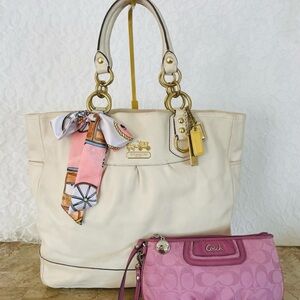 Coach Julianne white tote shoulder bag 13582 & pink wrislet